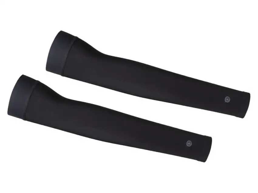 AGU Essential Armvärmare Svart
