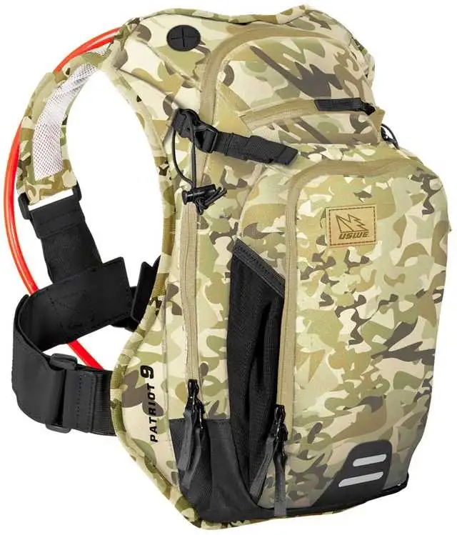 Ryggsäck USWE Patriot 9 l med 2.5 l vätskebehållare camo