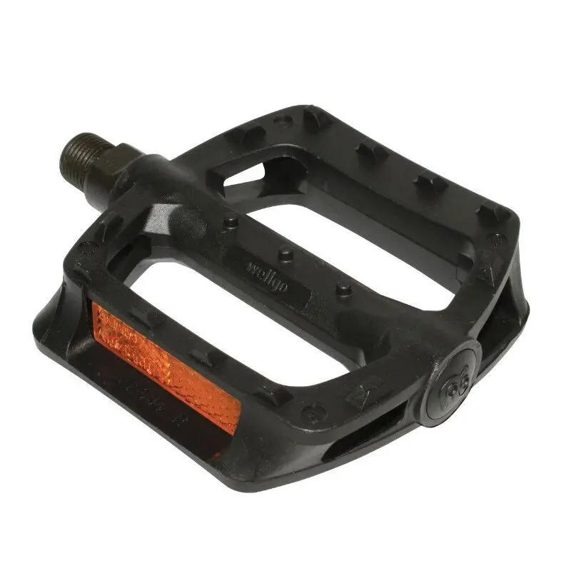 Ett par rullande pedaler i resin Newton